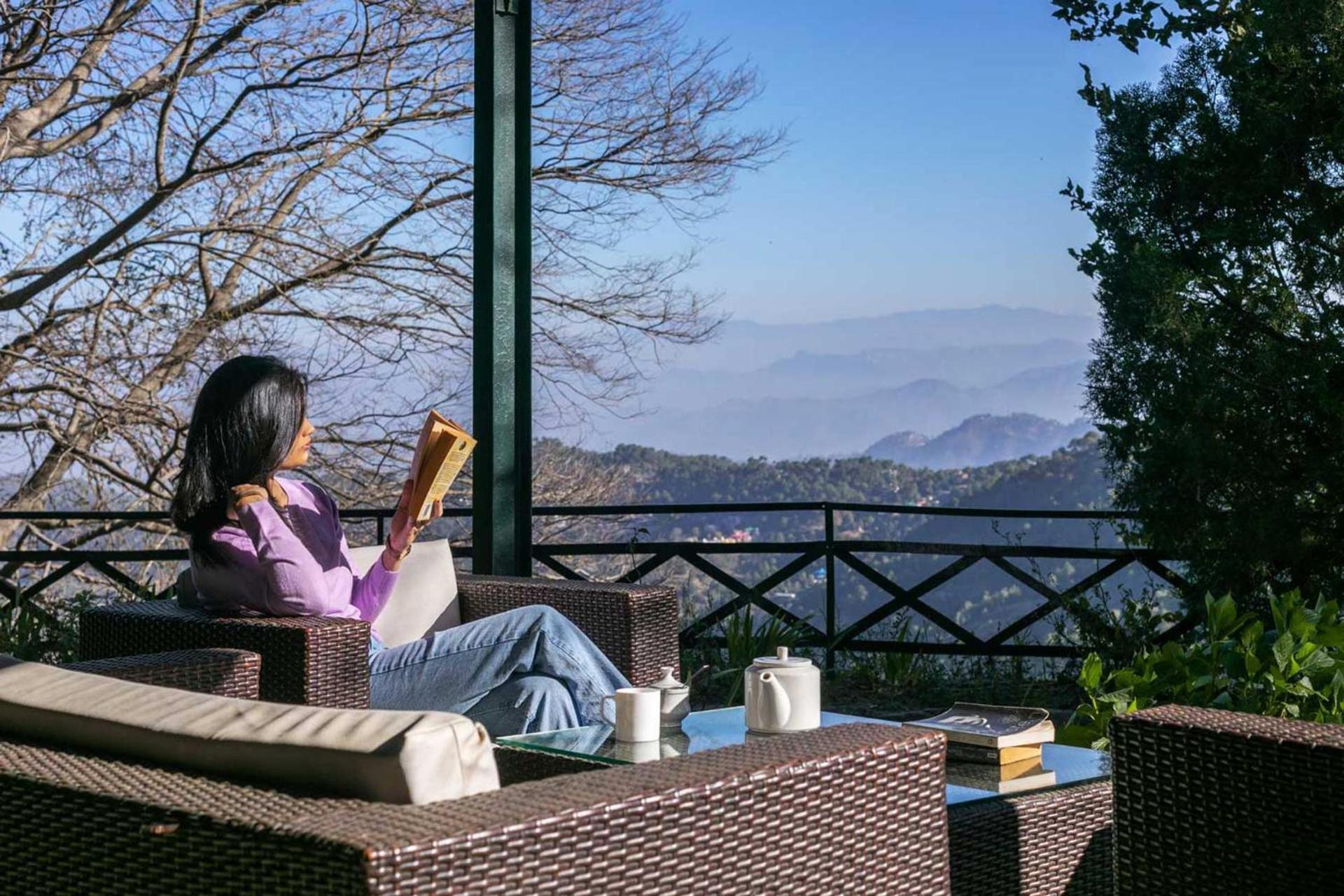 Stayvista At Padam Hill- Pet Friendly Villa With Garden Kasauli Exterior foto